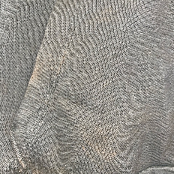 green sweater from pink - Picture 4 of 4